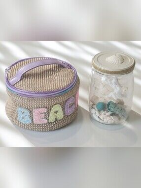 Miss Gwen's OMG Accessories Straw Beach Bedazzled Zipper Pouch